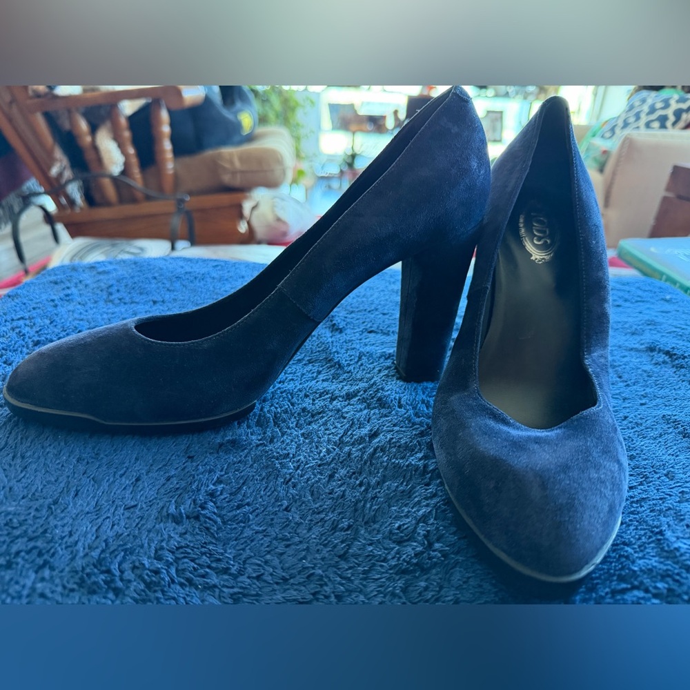 Tod's Navy Suede Block Heel Pumps